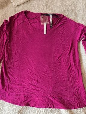 Kensie Magenta Long Sleeve Crewneck Top